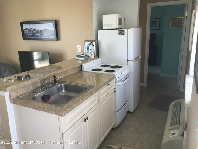 Building Photo - 100 Ocean Ave