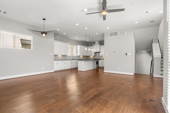 Building Photo - 1214 Upton St