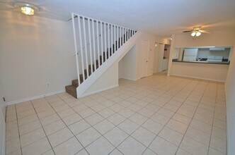 Building Photo - 4037 SW 21st Rd