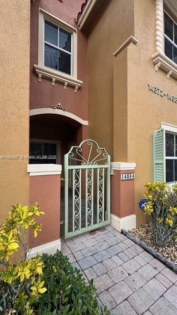 Foto del edificio - 14384 SW 11th St