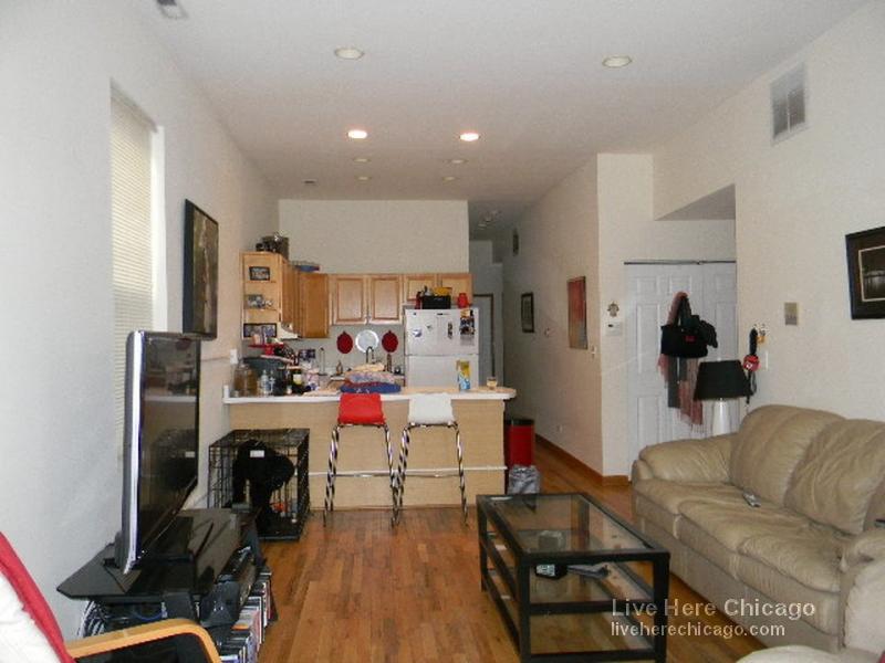 Primary Photo - 3217 N Racine Ave