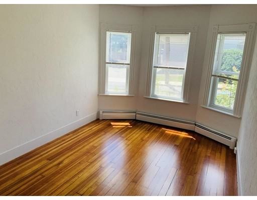 Primary Photo - 144 Lowell St
