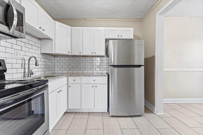 Foto del edificio - 7100 Freda St