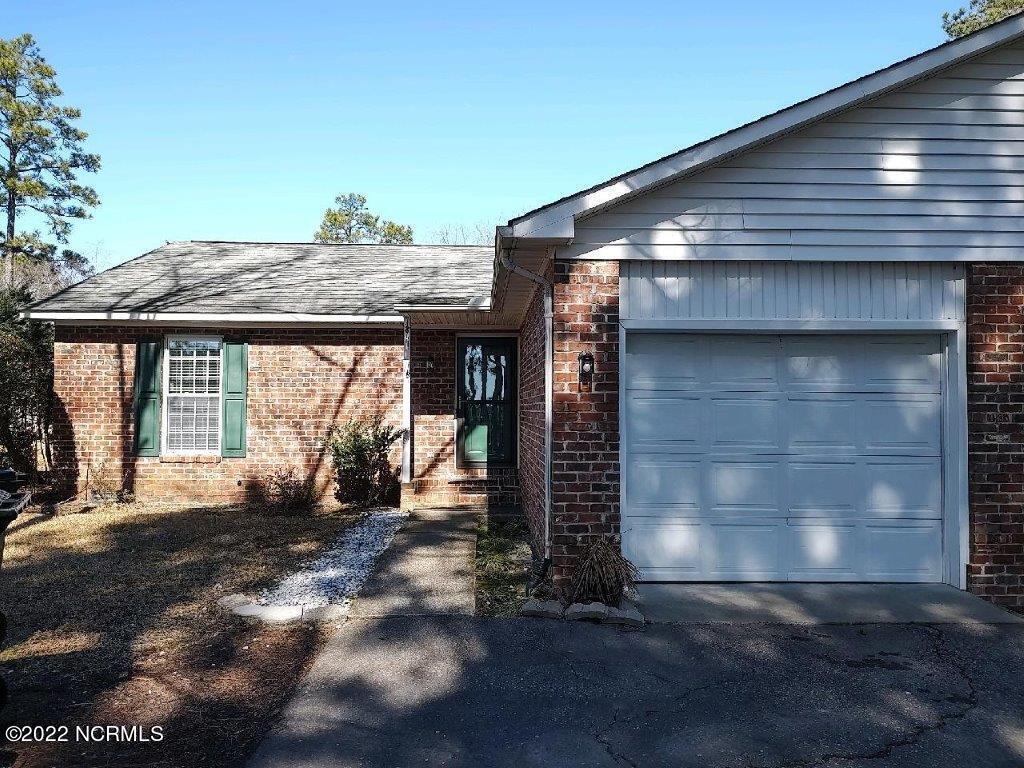 Primary Photo - 18 Hutchinson Rd