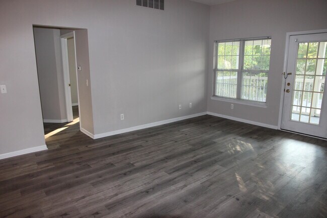 Building Photo - 1165 Joyce Ln