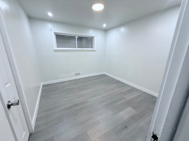 Foto del edificio - 1281 Worley Dr