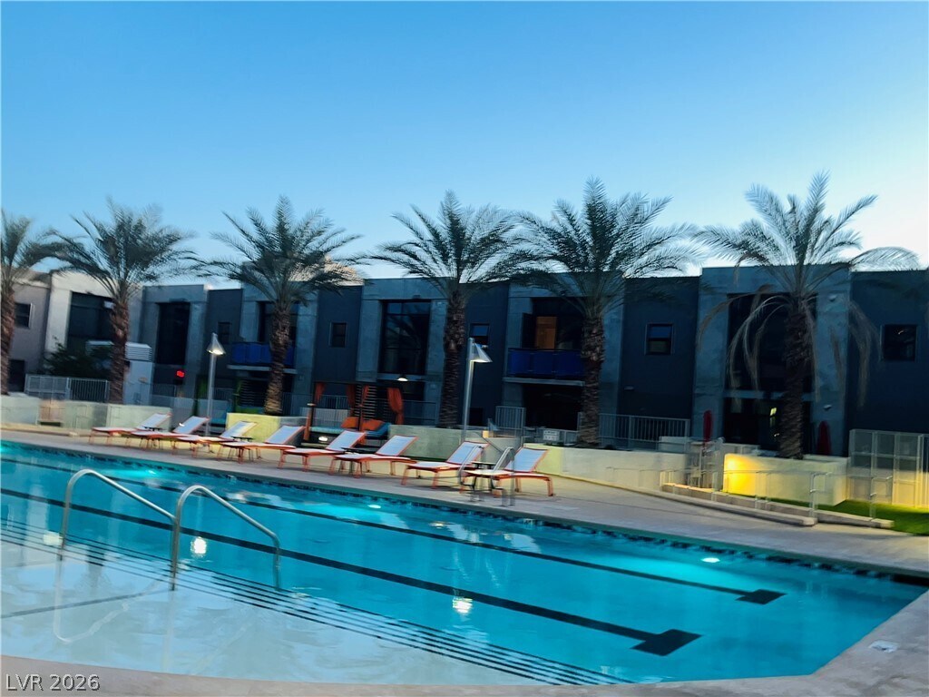 Foto del edificio - 353 E Bonneville Ave