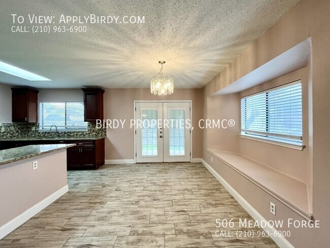 Foto del edificio - "Charming 3 Bed, 2 Bath Home in Converse, ...