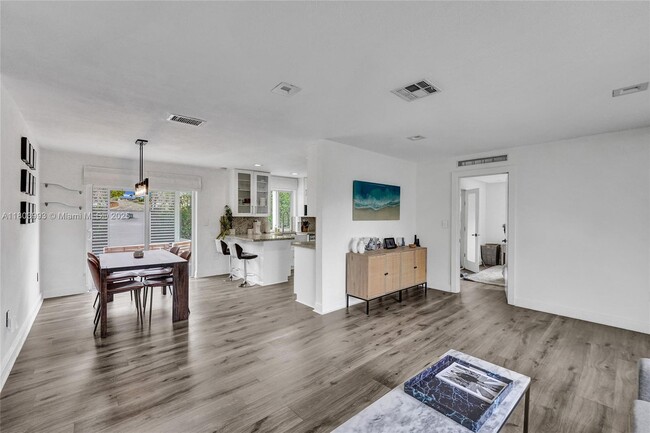 Building Photo - 9511 SW 79th St