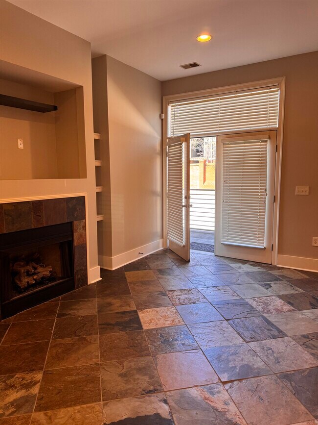 Foto del edificio - 620 Tennessee St