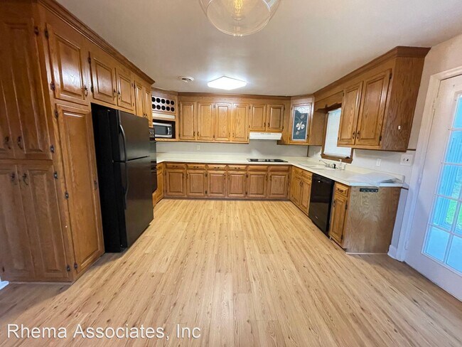 Foto del edificio - 3 br, 2 bath House - 4623 Coronet Ave