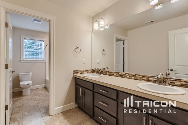 Foto del edificio - 7722 SW Eaker Pl