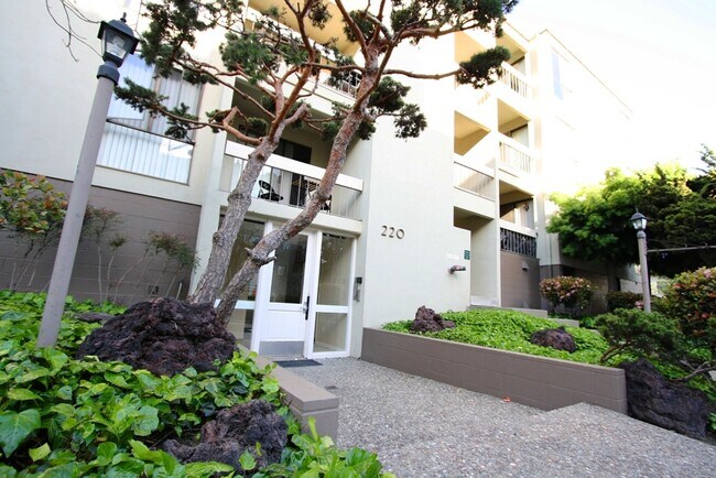 Foto del edificio - 220 Perkins St
