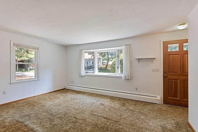 Photo - 1607 Longwood Dr House