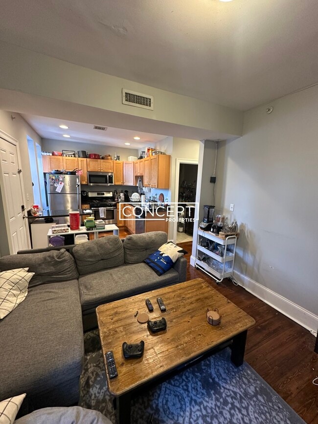 Building Photo - 14 Sewall St