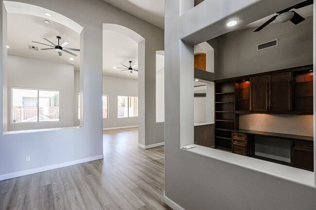 Building Photo - Welcome to this Stunning 5 bedroom, 3.5 ba...