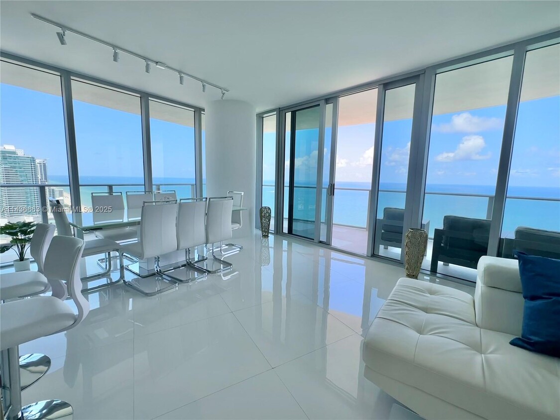 Foto principal - 4111 S Ocean Dr