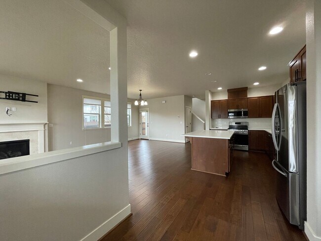 Foto del edificio - Lovely North Plains 4Bd 2.5Ba Home with At...