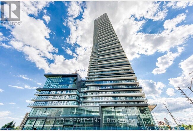 Photo du bâtiment - 448 Burnhamthorpe Rd W
