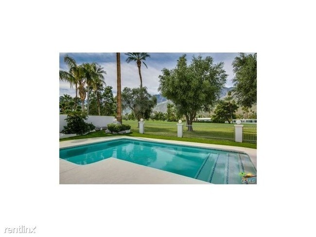 Building Photo - 2477 S Yosemite Dr