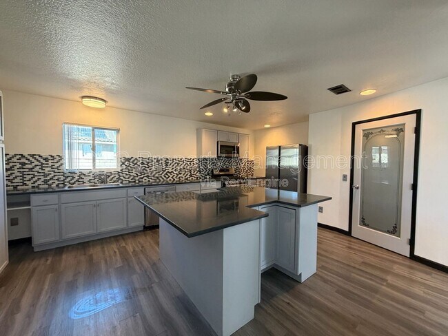 Foto del edificio - 14572 Huntridge Ct