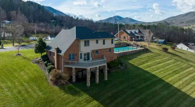 Foto del edificio - 120 Valley View Dr