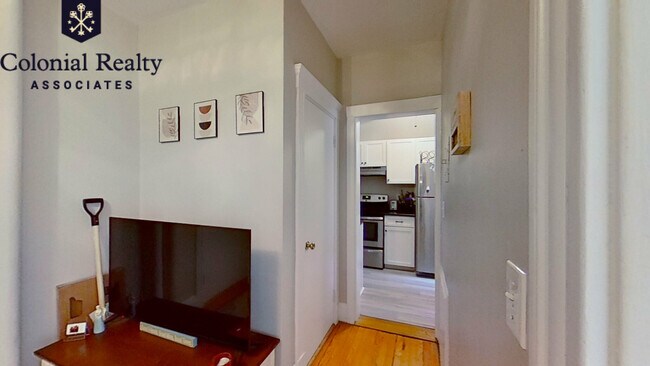 Building Photo - 4 Sutherland Rd