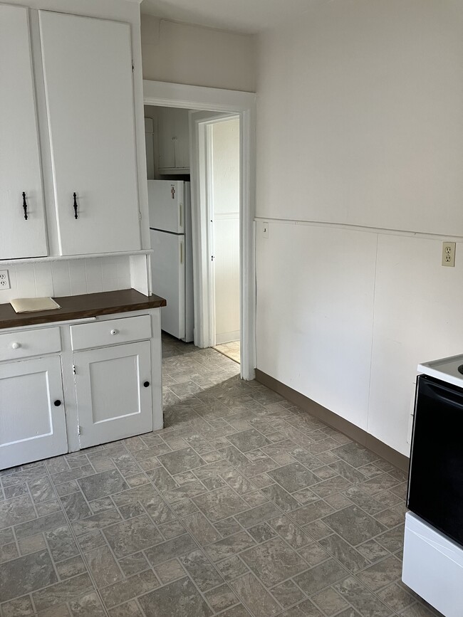 Foto del edificio - 55 E Hazeltine Ave