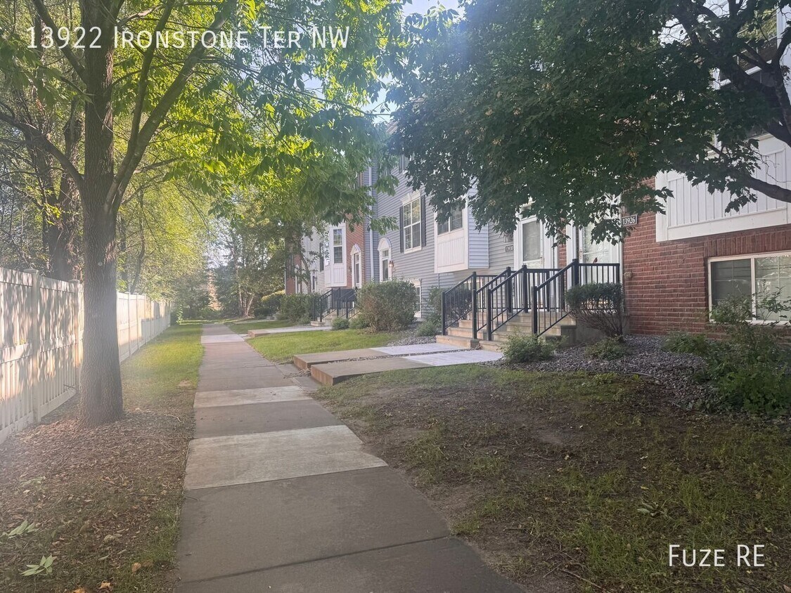 Building Photo - 13922 Ironstone Terrace NW
