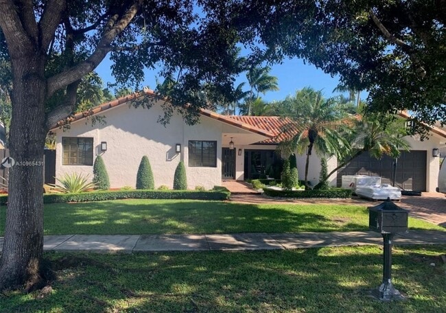 Building Photo - 7701 SW 147th Ct