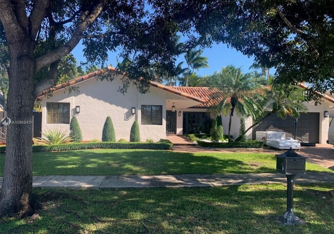 Foto del edificio - 7701 SW 147th Ct