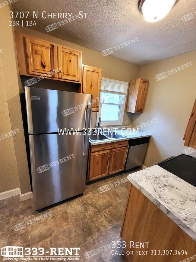 Foto del edificio - 3707 N Cherry St