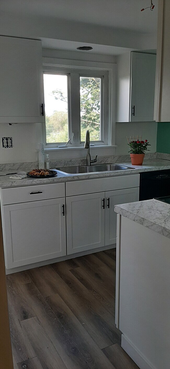 Cocina - 106 Koegler Ave