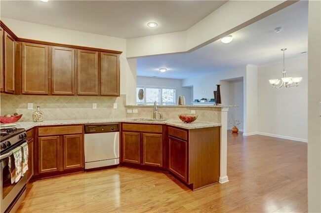 Foto del edificio - 3394 New Fawn Ln