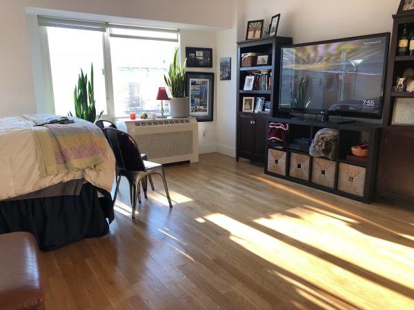 Primary Photo - 360 Smith St