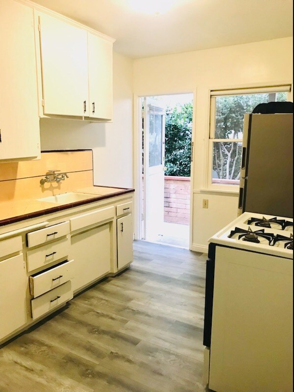 Foto principal - 1708 Huntington Dr