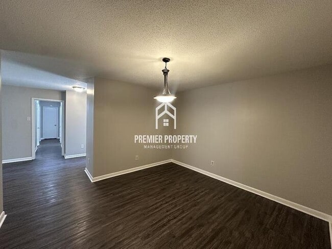 Photo - 6529 Mill Creek Rd House