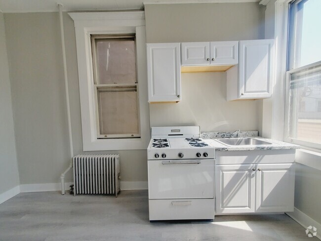 Building Photo - 183 Beacon Ave