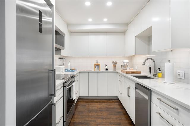 Building Photo - 3701 Turtle Creek Blvd