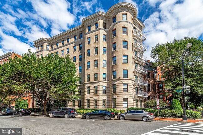 Building Photo - 1115 12th St NW
