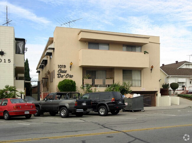 Building Photo - 1019 N Vista St