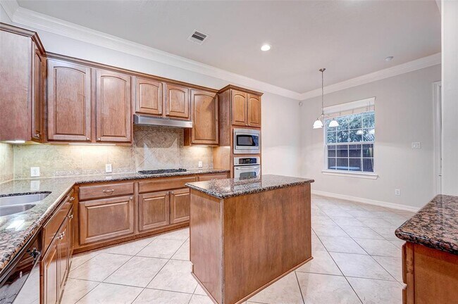 Building Photo - 1522 Olive Park