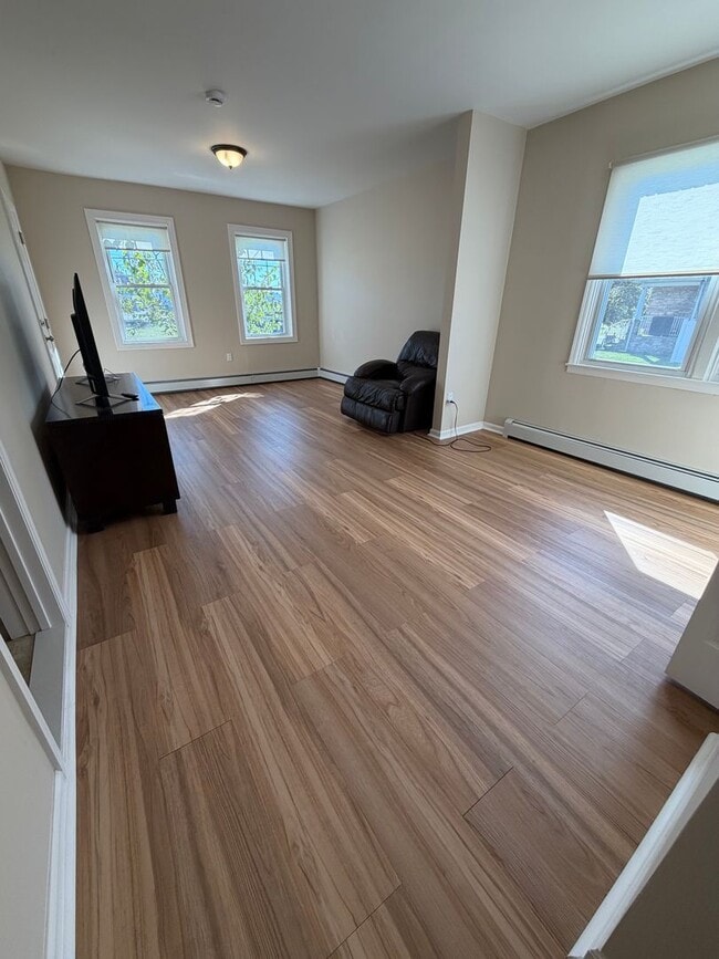 Photo - 112-114 Walter Street-114-1 Apartment