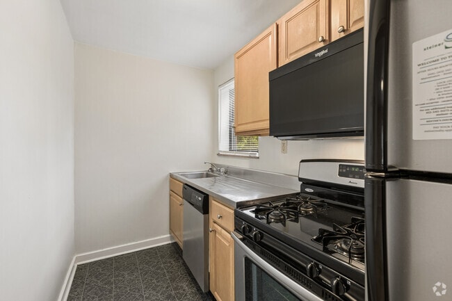 Unit 12B - Kitchen - NORMANDY