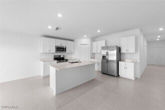 Building Photo - 17627 Paradiso Wy