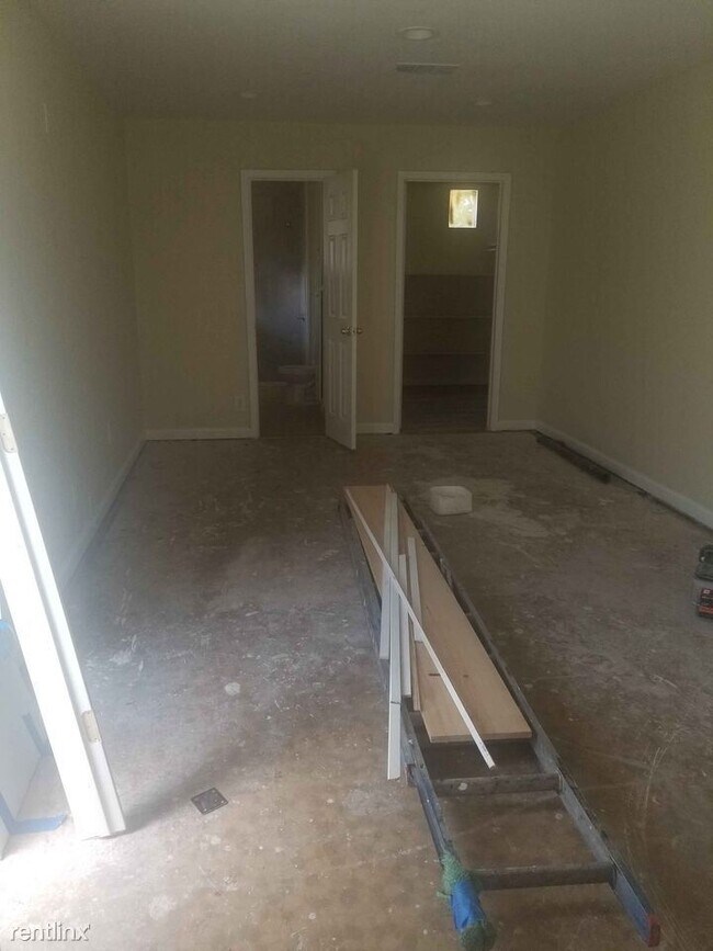 Foto del edificio - 4 br, 2 bath House - 5851 Flamingo Dr