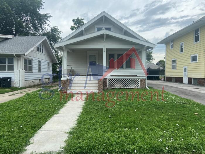 Primary Photo - 2432 Laurel Ave