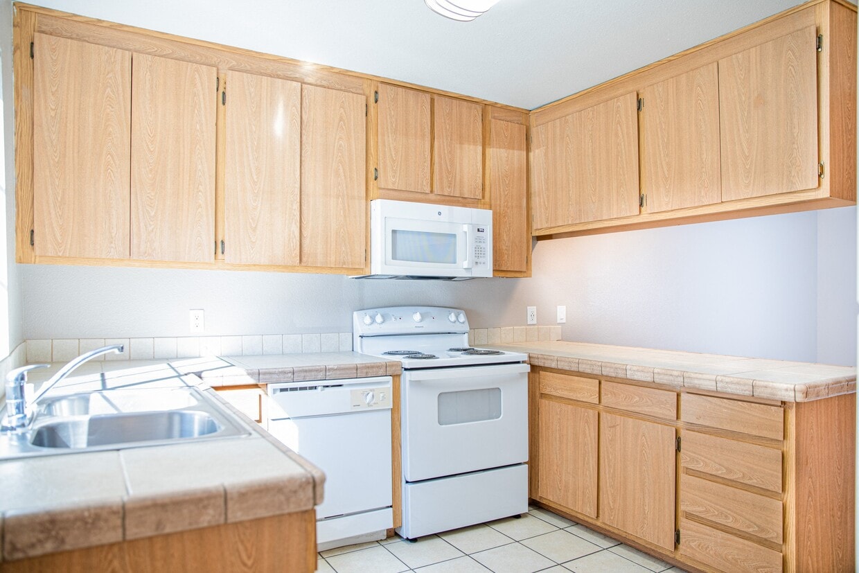 Foto principal - Pomona Townhomes