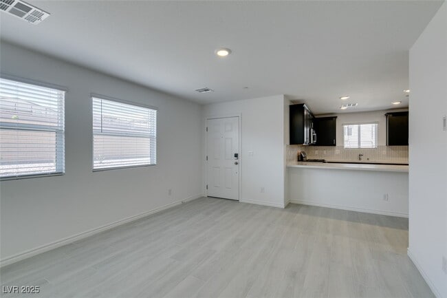 Building Photo - 10778 Bede Ct