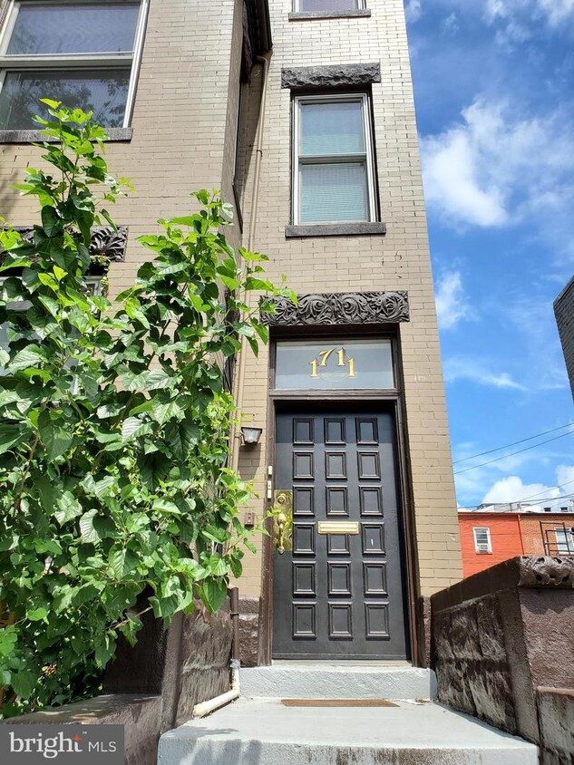 Primary Photo - 1711 U St NW
